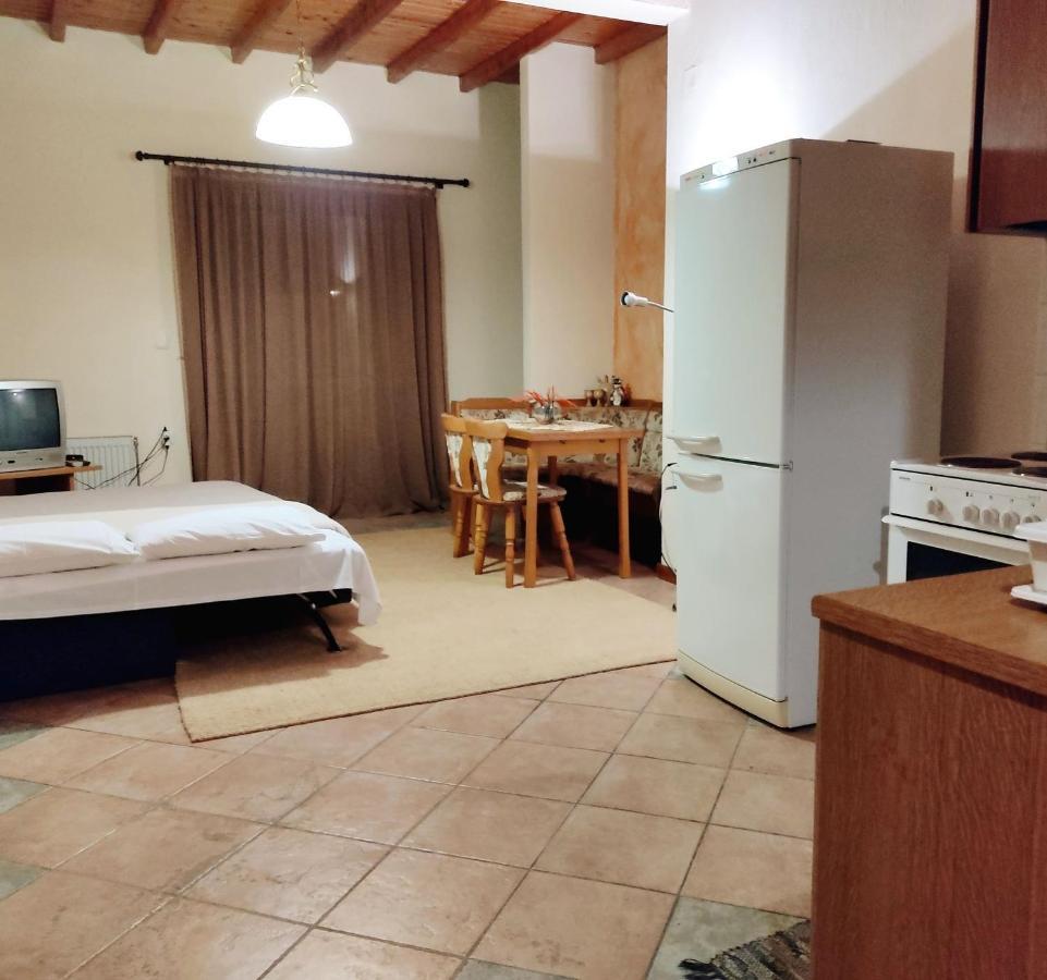 Klio Guesthouse Portariá Eksteriør bilde